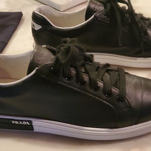 Prada leather sneakers black 39.5. Exellent cond!